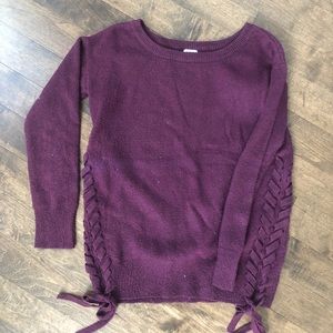 Maroon sweater w tie up detailing